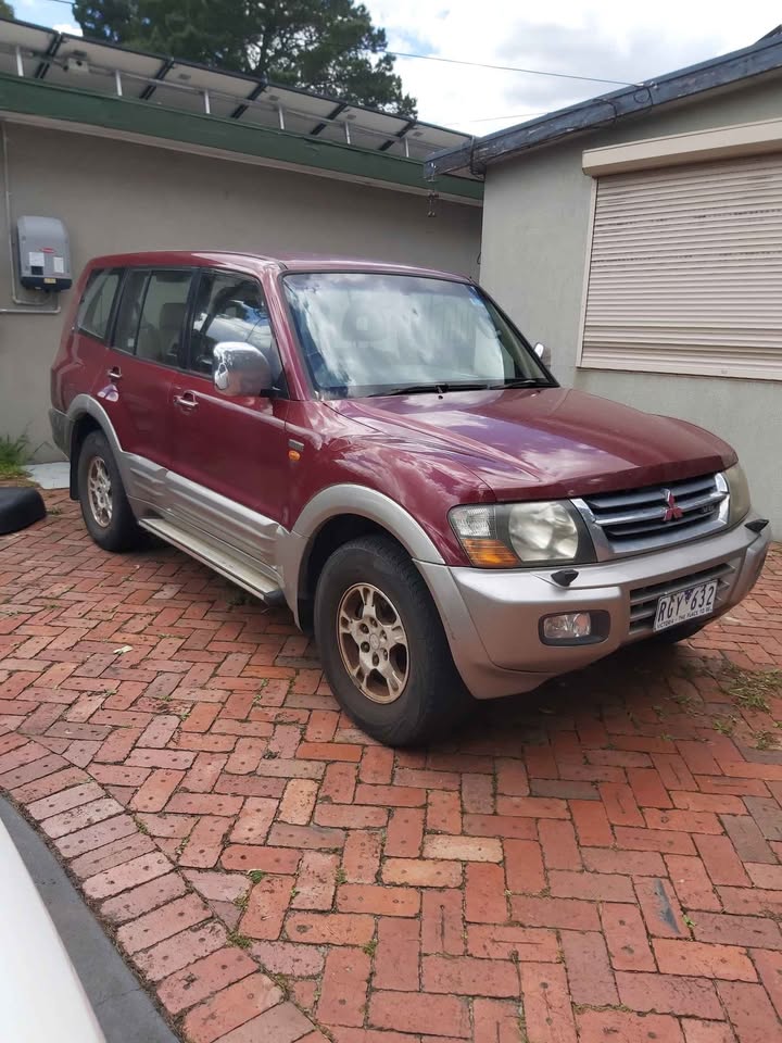 Red 2001 Mitsubishi Pajero automatic SUV For Sale